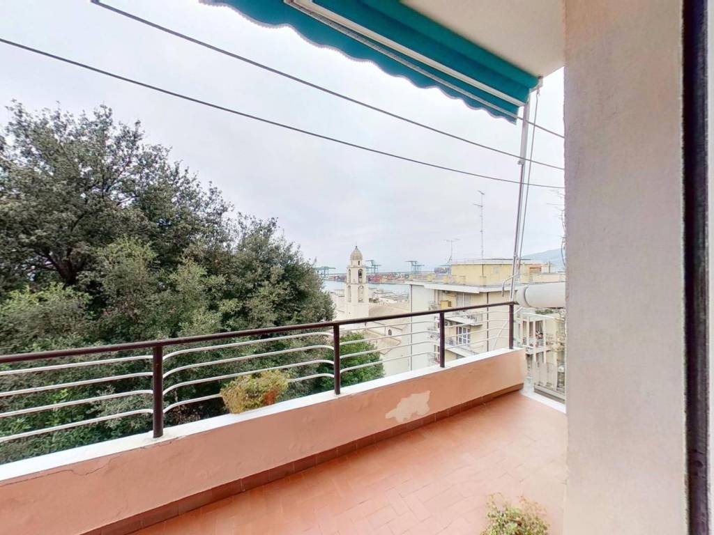 appartamento in vendita a Genova in zona Pegli