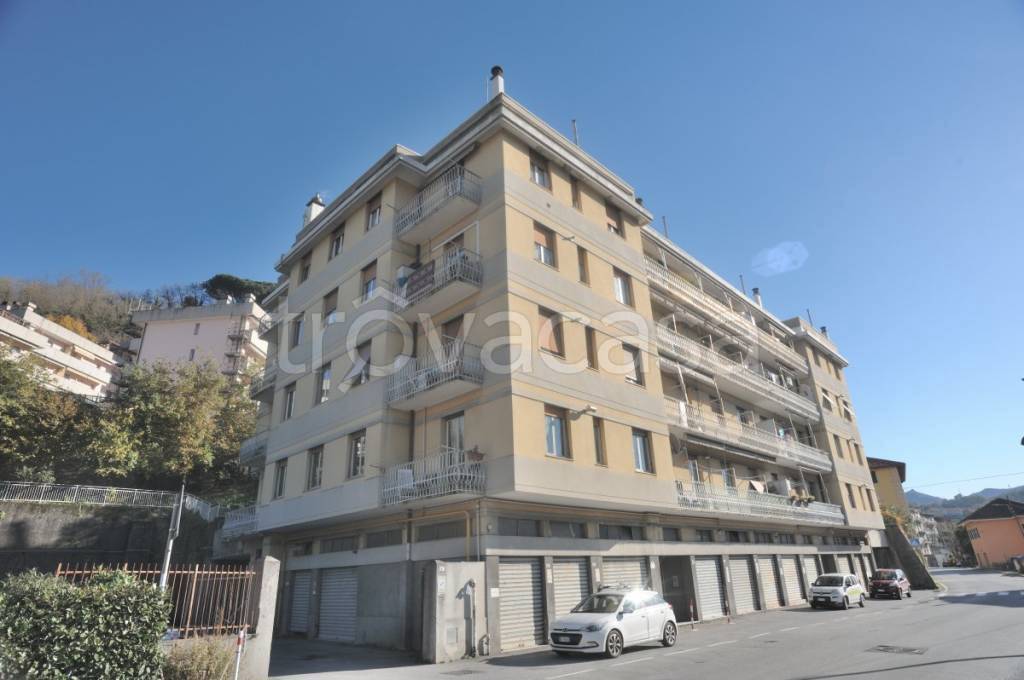 appartamento in vendita a Genova in zona Pontedecimo