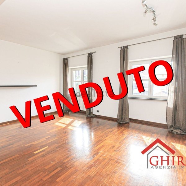appartamento in vendita a Genova in zona Sestri Ponente