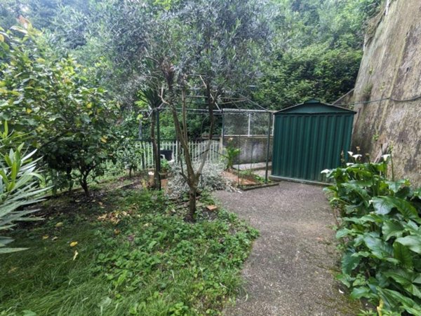 appartamento in vendita a Genova in zona Certosa