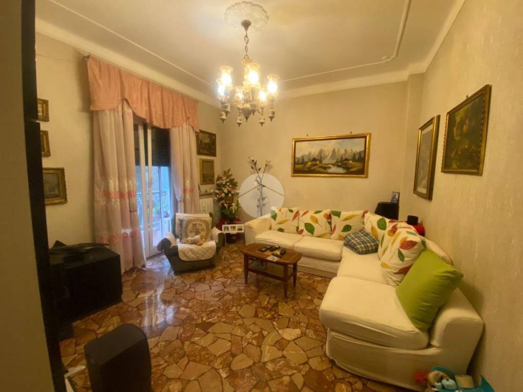 appartamento in vendita a Genova in zona Certosa