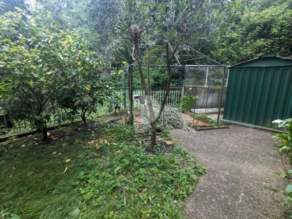 appartamento in vendita a Genova in zona Certosa