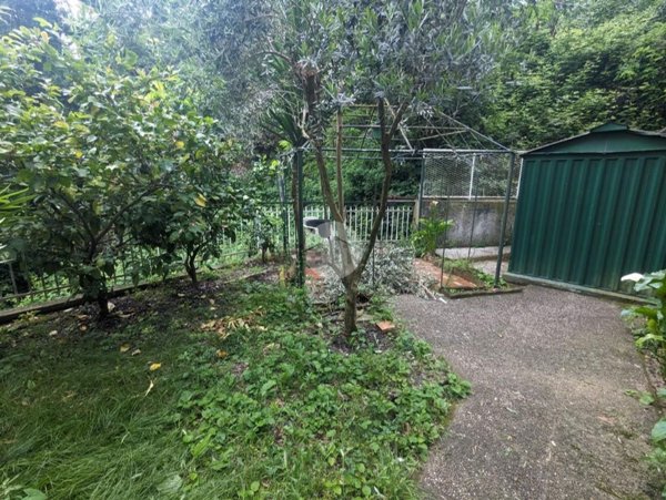 appartamento in vendita a Genova in zona Certosa