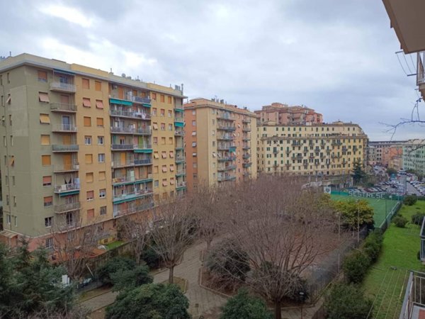 appartamento in vendita a Genova in zona Cornigliano