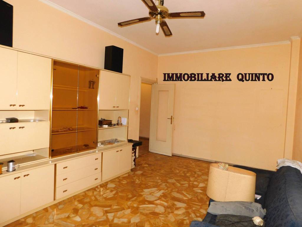 appartamento in vendita a Genova in zona Quinto al Mare