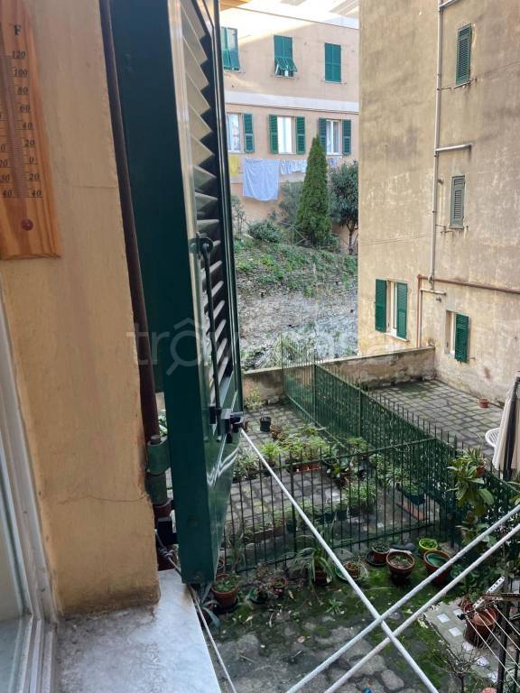 appartamento in vendita a Genova in zona Sampierdarena