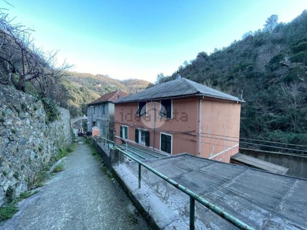 appartamento in vendita a Genova in zona Pegli