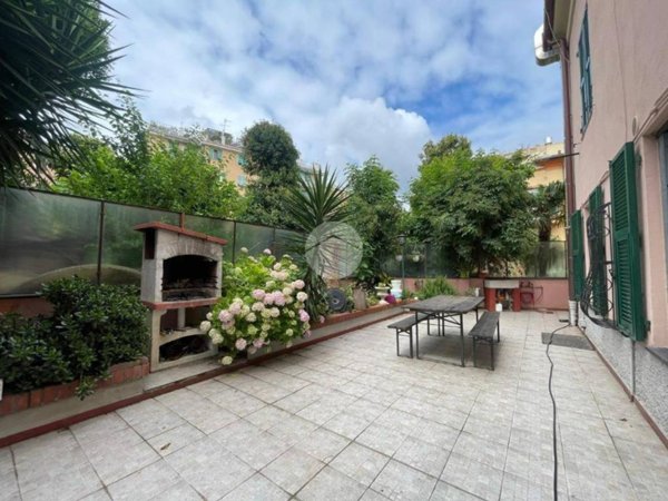 appartamento in vendita a Genova in zona Pegli