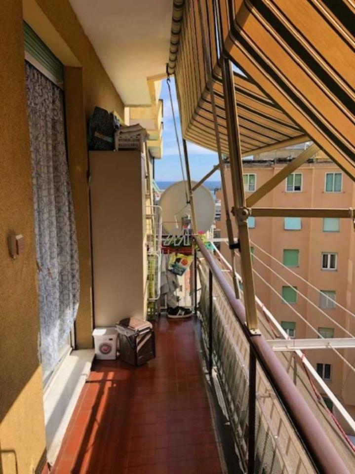 appartamento in vendita a Genova in zona Palmaro / Pra'
