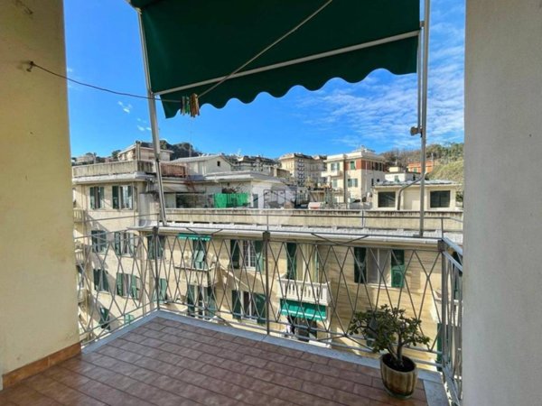 appartamento in vendita a Genova in zona Pegli