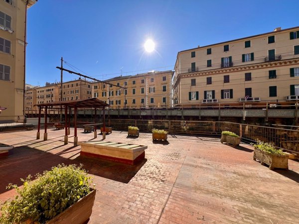 appartamento in vendita a Genova in zona Sampierdarena