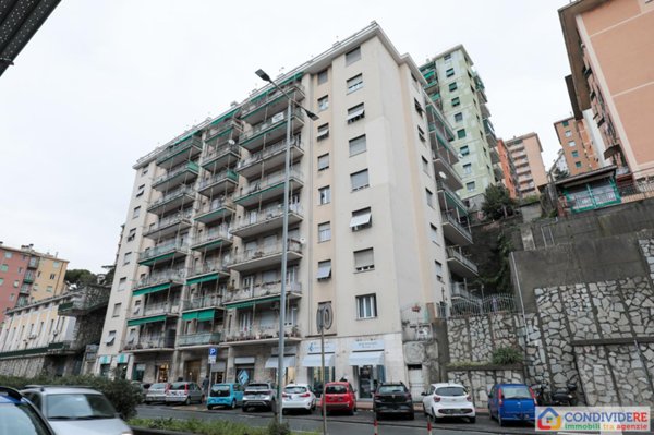 appartamento in vendita a Genova in zona Marassi