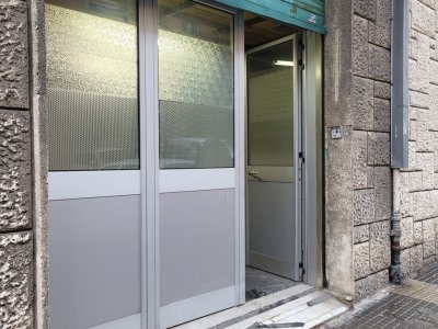 locale di sgombero in vendita a Genova in zona Sampierdarena