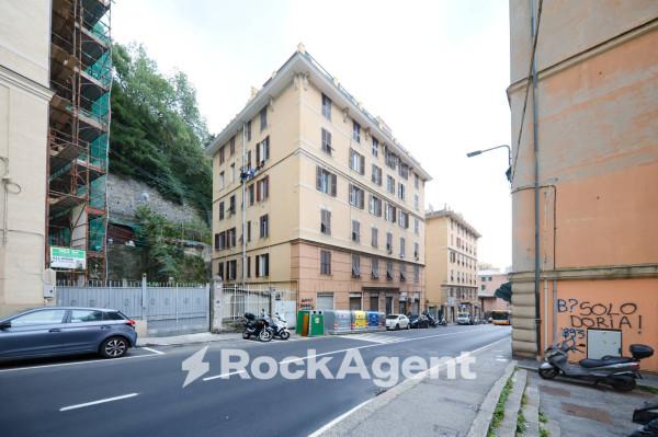 appartamento in vendita a Genova in zona DiNegro
