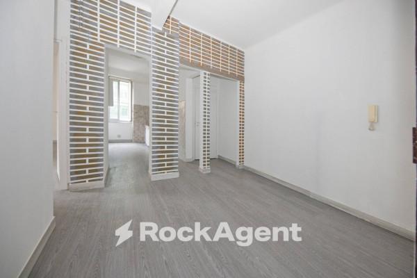 appartamento in vendita a Genova in zona DiNegro