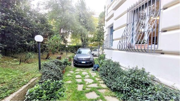 appartamento in vendita a Genova in zona Albaro