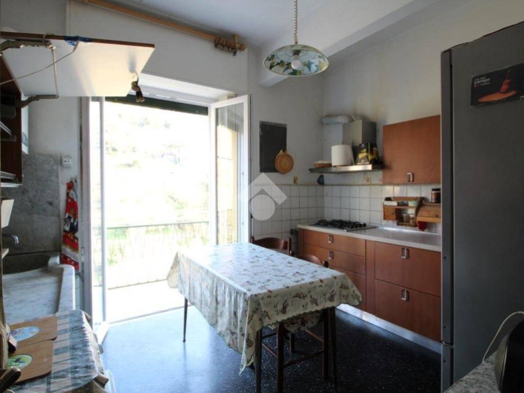 appartamento in vendita a Genova in zona Molassana