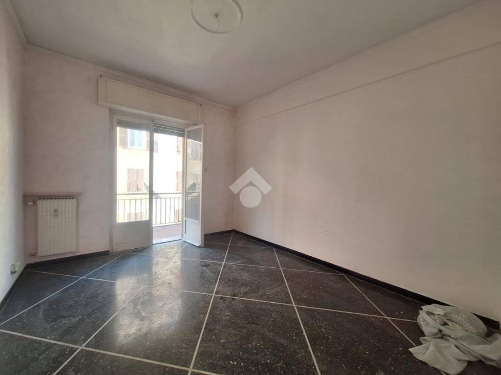 appartamento in vendita a Genova in zona Bolzaneto