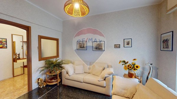 appartamento in vendita a Genova in zona Sestri Ponente