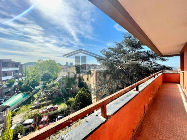 appartamento in vendita a Genova in zona Sestri Ponente