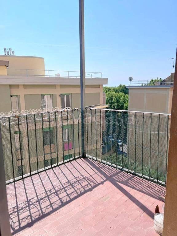 appartamento in vendita a Genova in zona Sestri Ponente