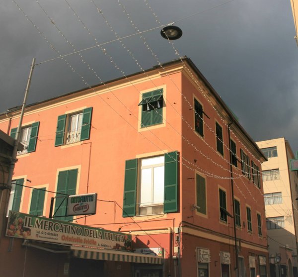 appartamento in vendita a Genova in zona Sampierdarena