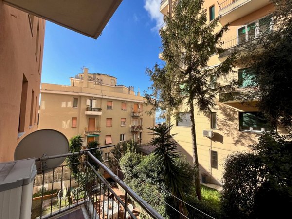 appartamento in vendita a Genova in zona Oregina