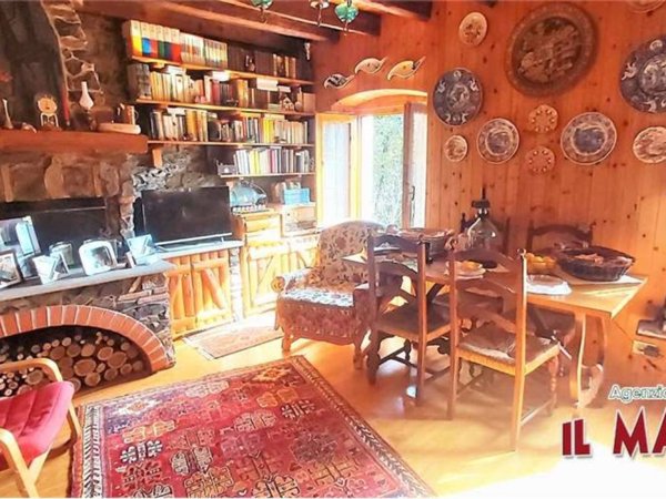 casa indipendente in vendita a Genova in zona Begato