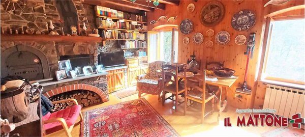 casa indipendente in vendita a Genova in zona Rivarolo