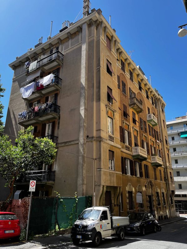 appartamento in vendita a Genova in zona Oregina