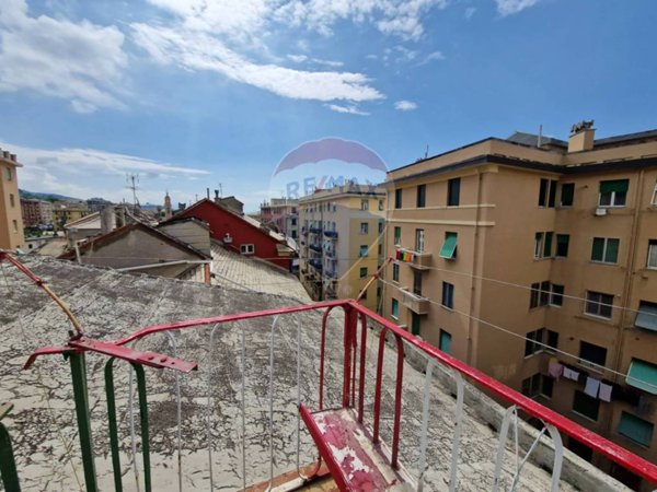 appartamento in vendita a Genova in zona Voltri