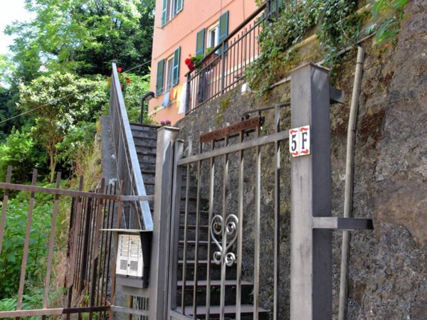 appartamento in vendita a Genova in zona Marassi