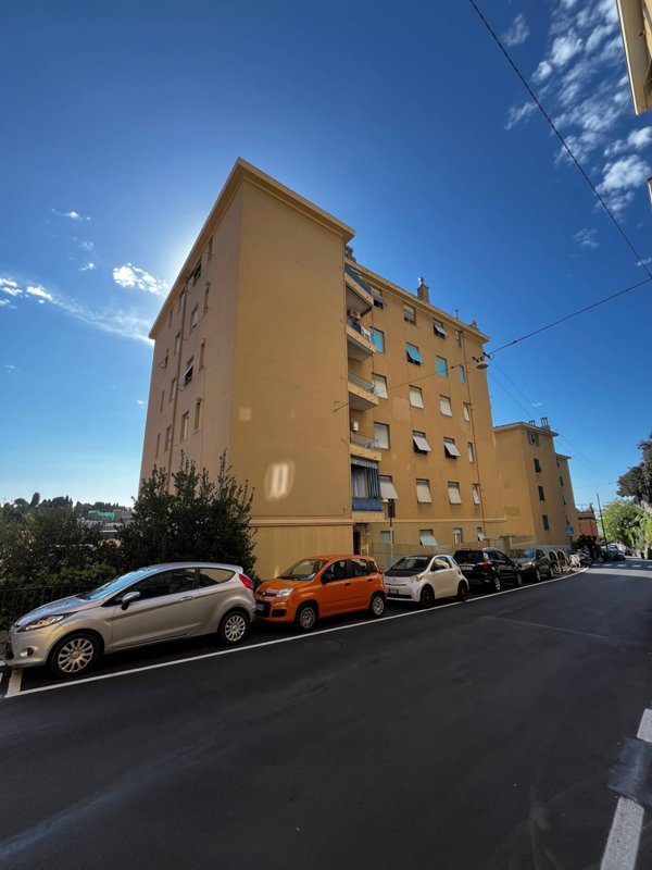 appartamento in vendita a Genova in zona Oregina