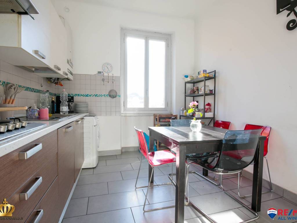 appartamento in vendita a Genova in zona Sampierdarena