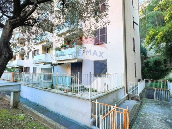 appartamento in vendita a Genova in zona Pegli