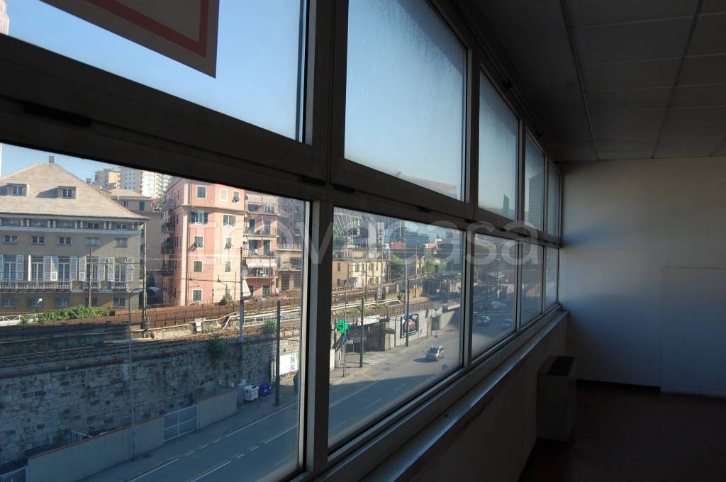 appartamento in vendita a Genova in zona Sampierdarena