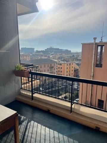appartamento in vendita a Genova in zona Sestri Ponente