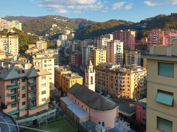 appartamento in vendita a Genova in zona Quezzi