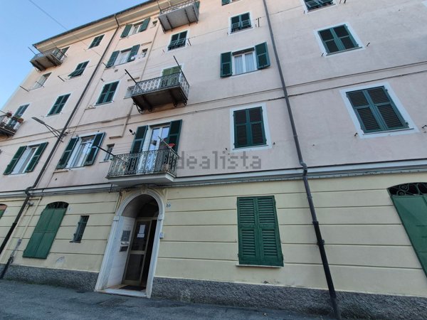 appartamento in vendita a Genova in zona Staglieno