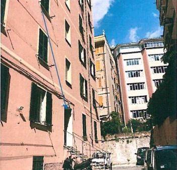 locale commerciale in vendita a Genova in zona Centro Storico