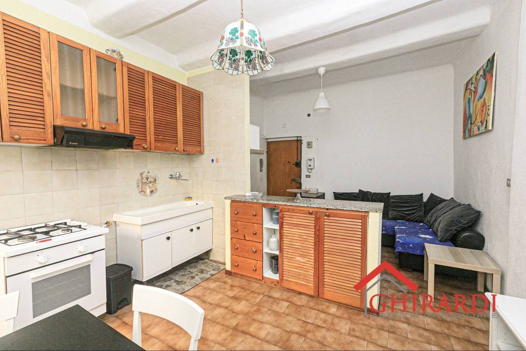 appartamento in vendita a Genova in zona Sestri Ponente