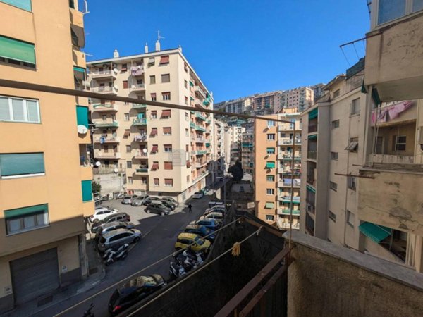 appartamento in vendita a Genova in zona Marassi