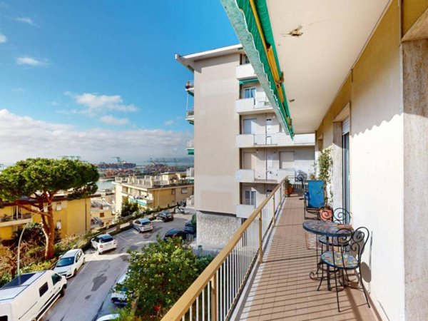 appartamento in vendita a Genova in zona Pegli