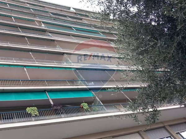 appartamento in vendita a Genova in zona Sestri Ponente