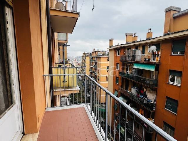 appartamento in vendita a Genova in zona Staglieno