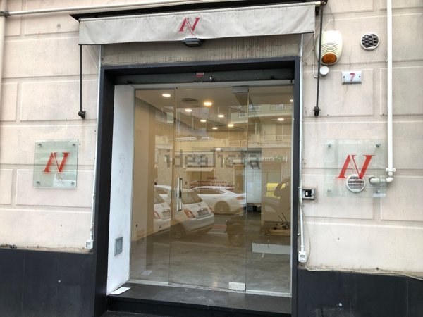 appartamento in vendita a Genova in zona Sturla