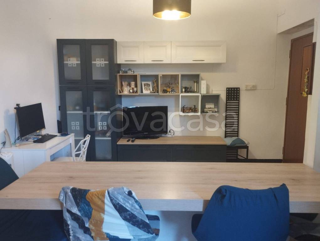 appartamento in vendita a Genova in zona Sestri Ponente