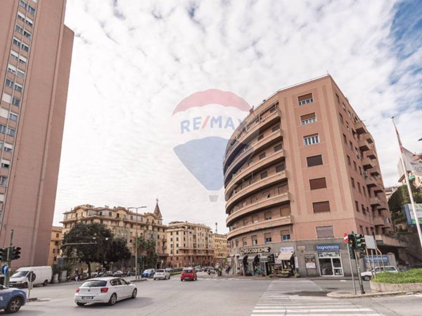 appartamento in vendita a Genova in zona Sampierdarena