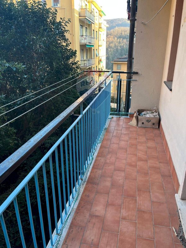 appartamento in vendita a Genova in zona Rivarolo