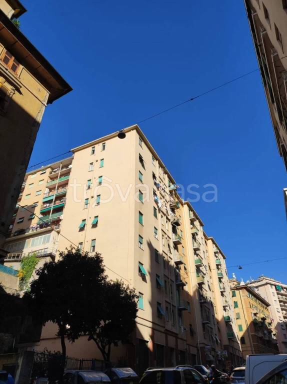 appartamento in vendita a Genova in zona Sampierdarena